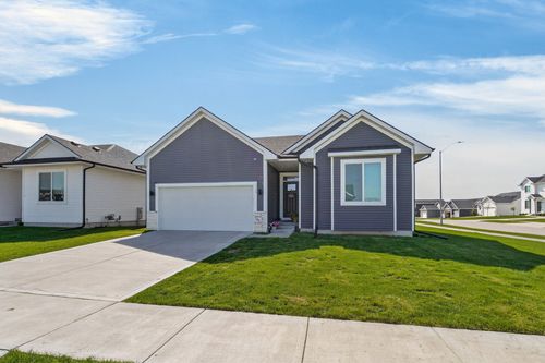 720 Pearl Dr, Ankeny, IA, 50021-1950 | Card Image