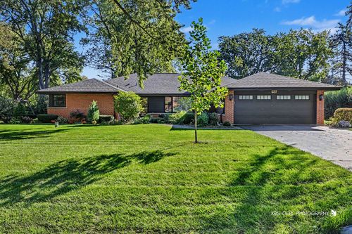 907 Sherwood Drive, Prospect Heights, IL, 60070 | Card Image