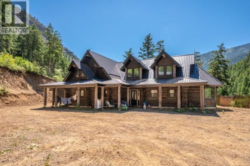 2513 Green Mountain Rd, Penticton, BC, V2A0E6 | Card Image