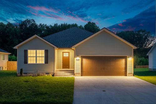 1574 Fredrick Dr, Clarksville, TN, 37042-8970 | Card Image