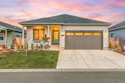 248 Christopher Way, Talent, OR, 97540-8635 | Card Image