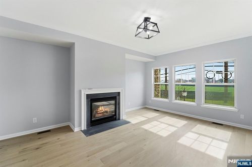 704 Green Ln, Union, NJ, 07083-7766 | Card Image