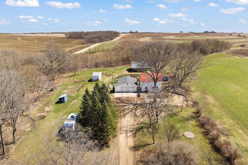 2470 County Road Cc, MAIDEN ROCK, WI, 54750-8812 | Card Image