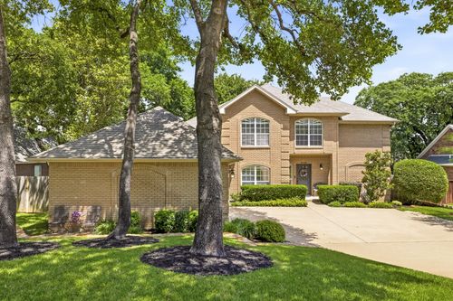 2962 Woodland Hills Dr, Grapevine, TX, 76051-6426 | Card Image