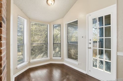 apt-121-4839 Brandeis St, San Antonio, TX, 78249-1748 | Card Image