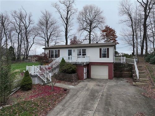 111 Leopard Rd, Evans City, PA, 16033-3909 | Card Image