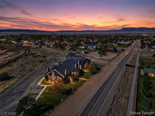1b-3b-6b-9b-390 E 300 S, Parowan, UT, 84761 | Card Image