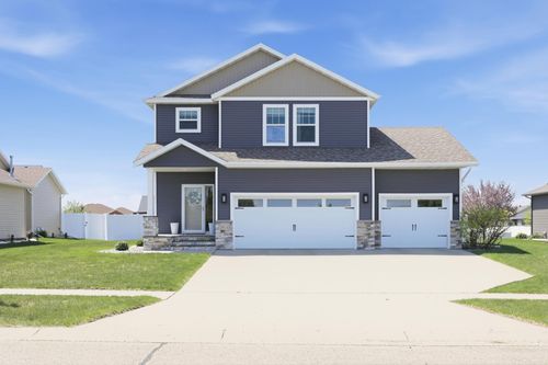 2924 7th Street E, West Fargo, ND, 58078 | Card Image
