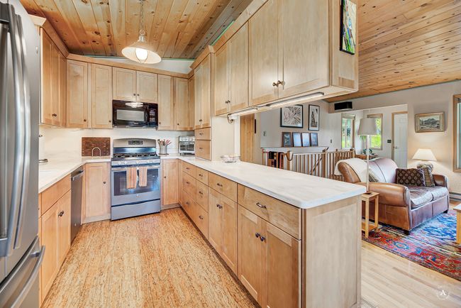 19 Big Dipper Dr, House other with 3 bedrooms, 3 bathrooms and null parking in Clancy MT | Image 12