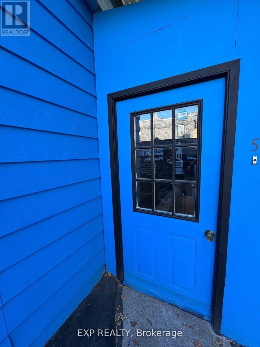 Residential Lease in Toronto (Dovercourt-Wallace Emerson-Junction) 2