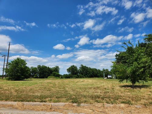 402 W Andrew Dr, Mabank, TX, 75147-3796 | Card Image