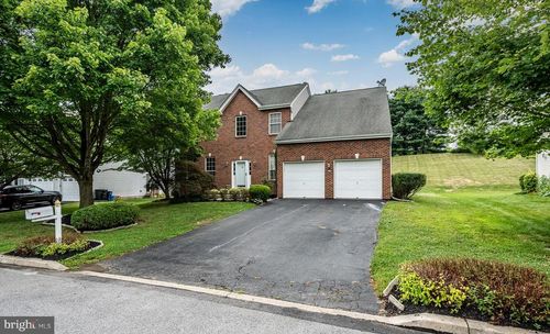 129 Spur Ln, WEST CHESTER, PA, 19382-8445 | Card Image