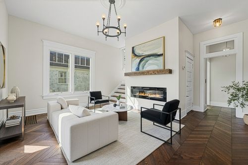 409 N Oak St, Springfield, TN, 37172-2334 | Card Image