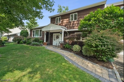 5 Trombley Dr, Livingston, NJ, 07039-2433 | Card Image