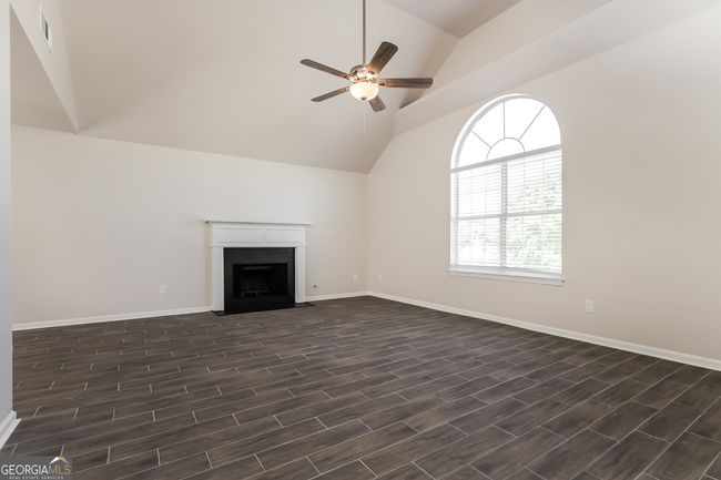 1049 Misty Meadows Ln, House other with 3 bedrooms, 2 bathrooms and null parking in Hampton GA | Image 5