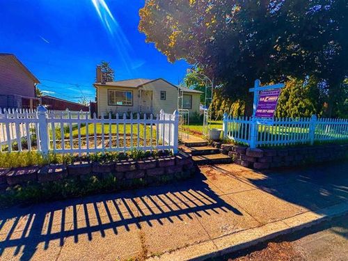 4015 N Ash St, Spokane, WA, 99205-1405 | Card Image