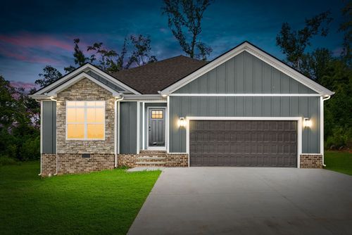 979 Bankside Dr, Clarksville, TN, 37043-2295 | Card Image
