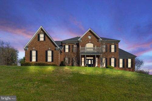 15064 Barlow Dr, WATERFORD, VA, 20197-1252 | Card Image