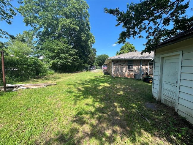 View of grassy yard | Image 4