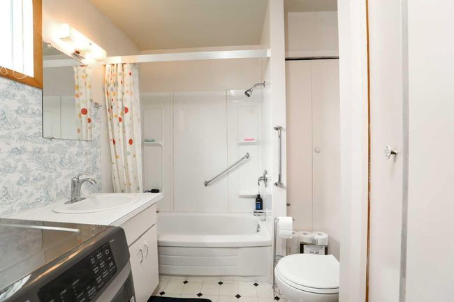 413 12c St N, House other with 3 bedrooms, 1 bathrooms and 1 parking in Lethbridge AB | Image 17