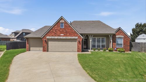 20516 E 31st Place, Broken Arrow, OK, 74014 | Card Image