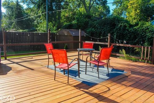 704 Bay Rd, Bay City, MI, 48706-1920 | Card Image