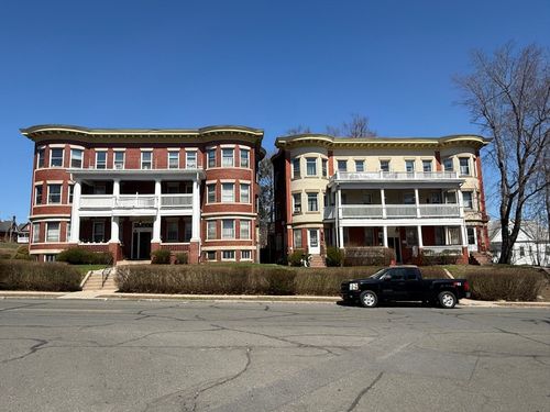 275-285 Suffolk St, Holyoke, MA, 01040-3367 | Card Image