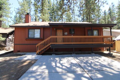 604 W Aeroplane Blvd, Big Bear City, CA, 92314-9253 | Card Image