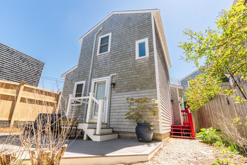 unit-7-20 Race Rd, Provincetown, MA, 02657-1272 | Card Image