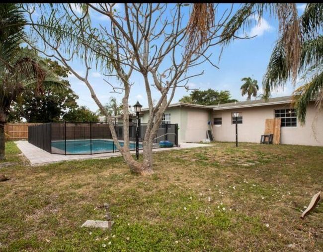 806 Minnesota St, House other with 3 bedrooms, 3 bathrooms and null parking in Lantana FL | Image 24