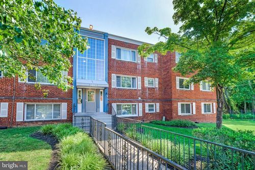 g-103-3833 Hamilton St, HYATTSVILLE, MD, 20781-1836 | Card Image