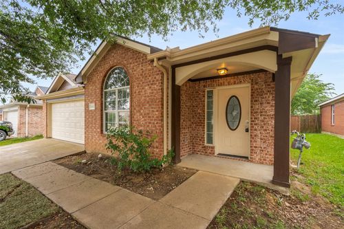 648 Tabasco Trl, Arlington, TX, 76002-4214 | Card Image