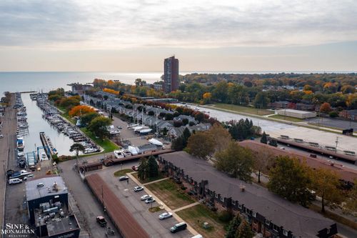 404 Riviera Terrace Drive, St Clair Shores, MI, 48080 | Card Image