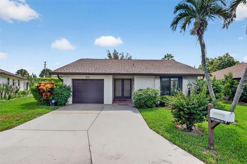 6490 Lakemont Cir, Greenacres, FL, 33463-2418 | Card Image