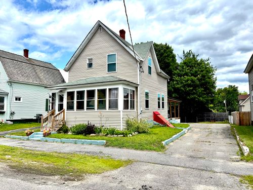 29 Katahdin Ave, Millinocket, ME, 04462-1347 | Card Image