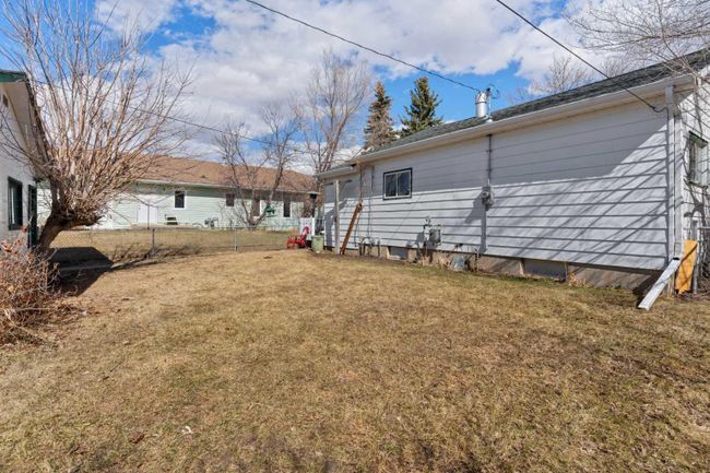 4837 49 Street, Home with 2 bedrooms, 1 bathrooms and 4 parking in Sedgewick AB | Image 25