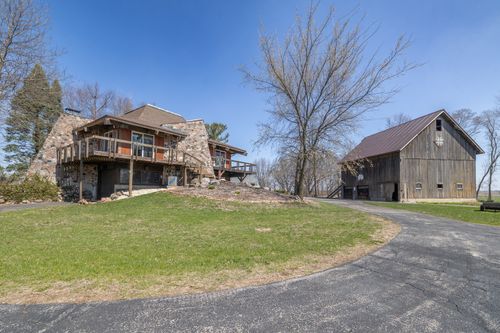 35444 Irene Rd, KIRKLAND, IL, 60146-8205 | Card Image