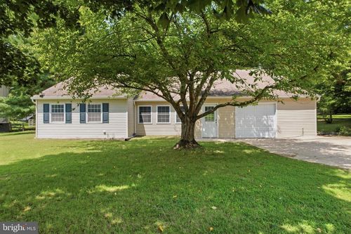 300 New Rd, SOUTHAMPTON, PA, 18966-3609 | Card Image