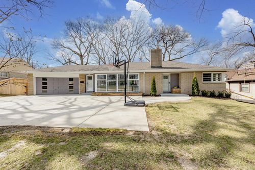 2609 S 50th Street, Milwaukee, WI, 53219 | Card Image