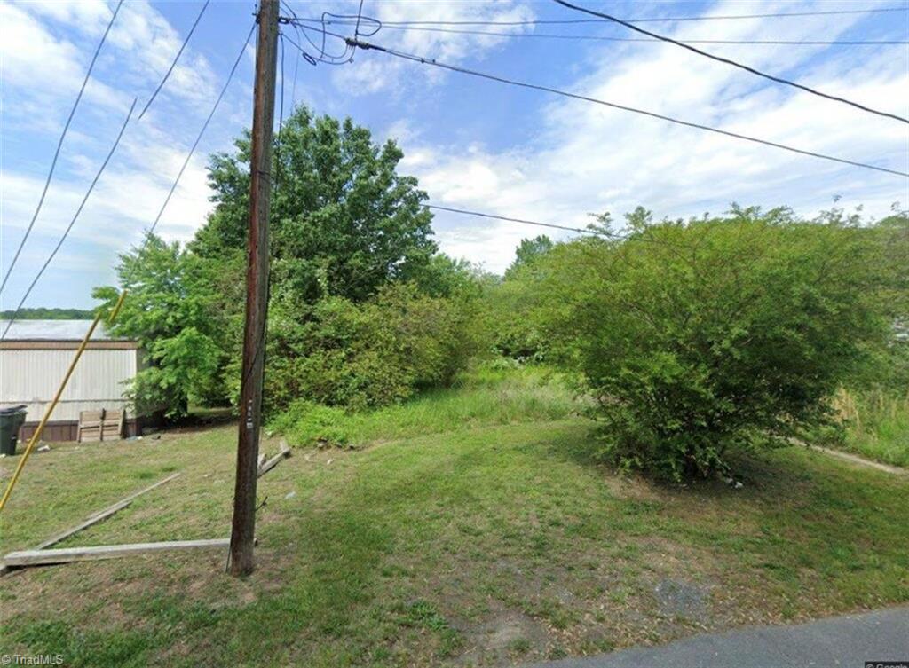 Land in Walnut Cove 4