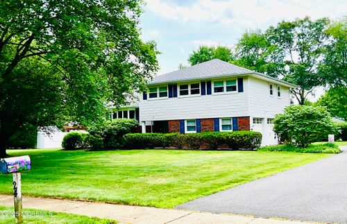 24 Homestead Rd, Freehold, NJ, 07728-1517 | Card Image