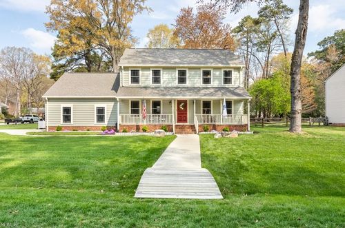 101 Yorkwood Ln, Yorktown, VA, 23692-3047 | Card Image