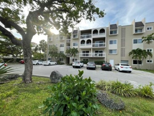 c-108-8103 Camino Real, Miami, FL, 33143 | Card Image