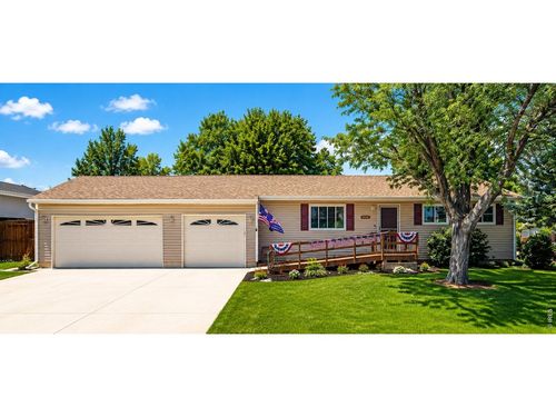 1907 S Custer Ave, Loveland, CO, 80537-7107 | Card Image