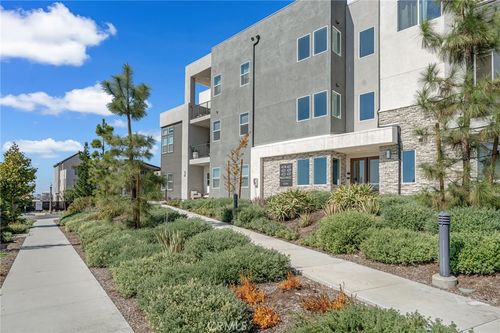 441 Sora, Irvine, CA, 92618 | Card Image