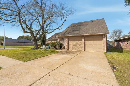 926 Comstock Springs Dr, Katy, TX, 77450-3226 | Card Image