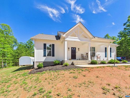 358 Blackwell Rd, Scottsville, VA, 24590-5228 | Card Image