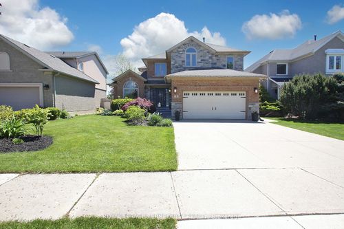 3 Riviera Ridge, Stoney Creek, ON, L8E5E5 | Card Image