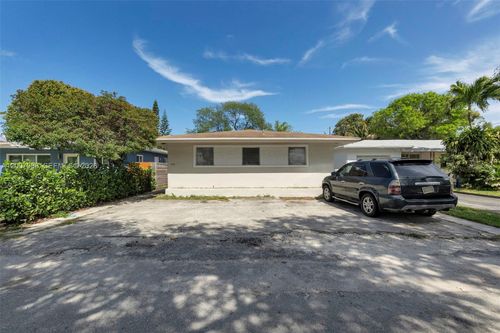 2-923 N 17th Ave, Hollywood, FL, 33020-3607 | Card Image