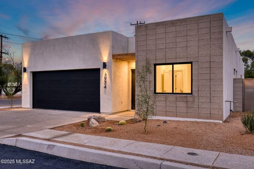 3934 E Elmwood Street, Tucson, AZ, 85711 | Card Image